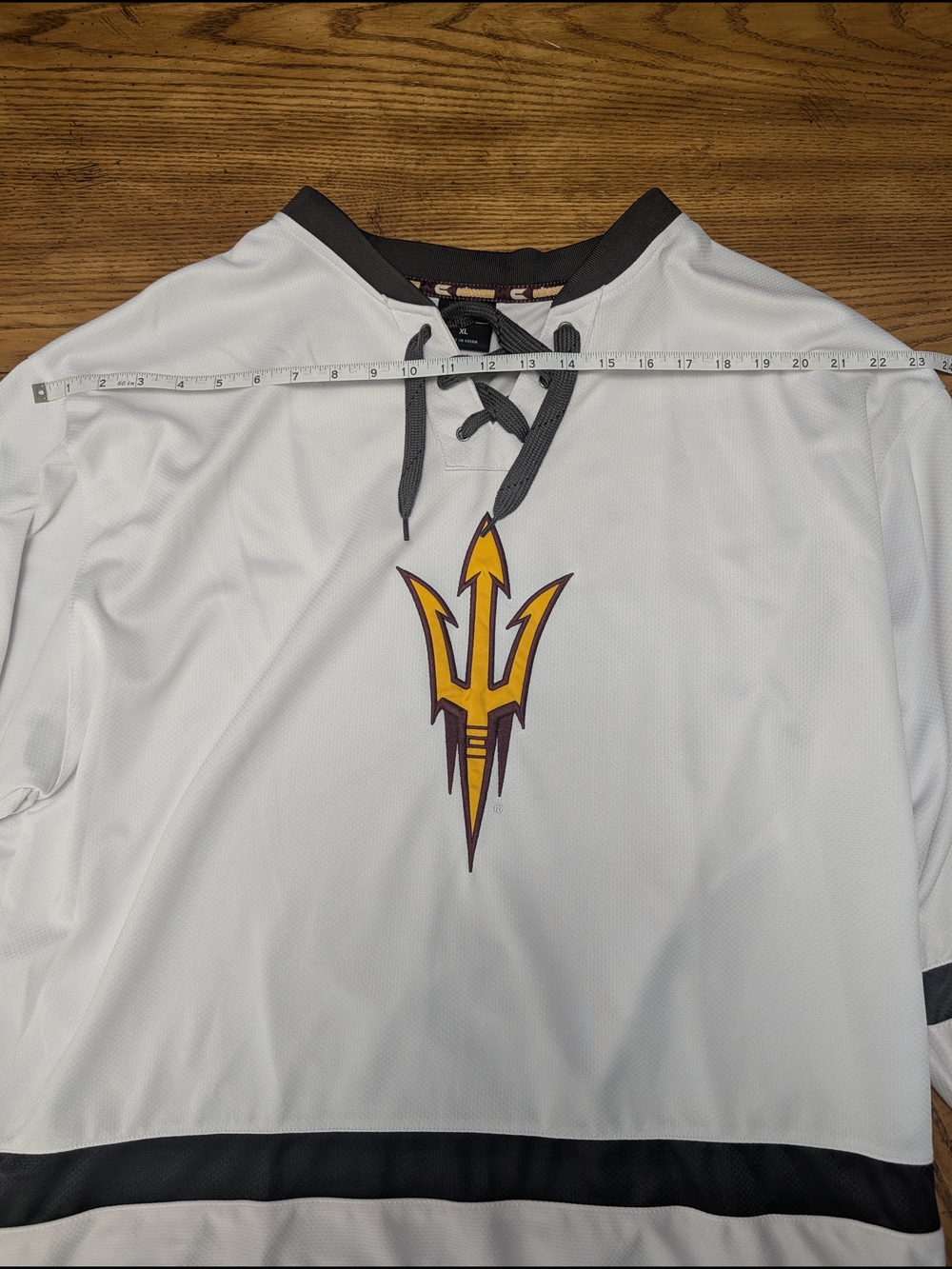 Colosseum White Arizona State Sun Devils Trident Hockey Jersey with Gold Accent - Picture 3 of 6